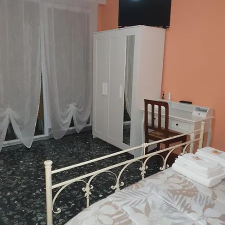 Konukevi Andrea E 3*