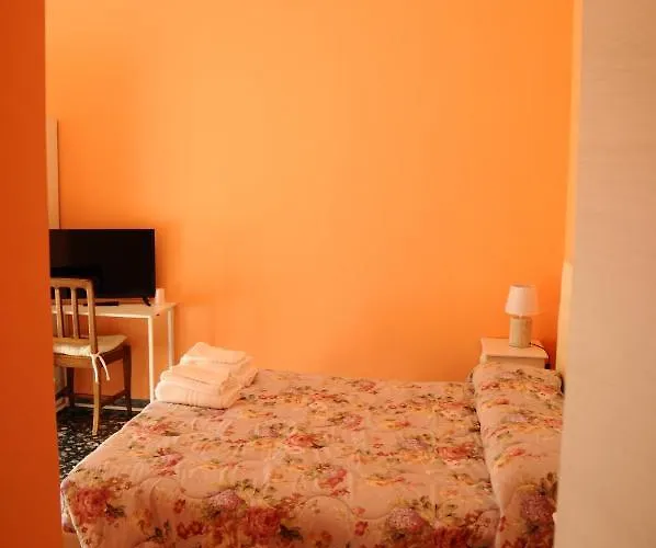 Konukevi Andrea E 3*